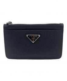 PRADA（プラダ）の古着「サフィアーノトライアングル カードケース」｜ブラック