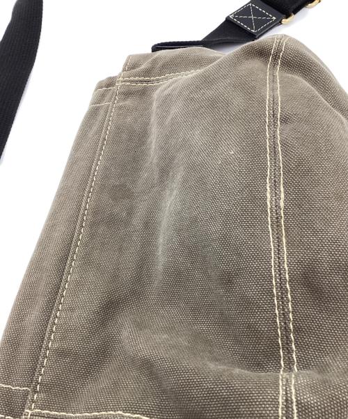 Vivienne Westwood（ヴィヴィアンウエストウッド）Vivienne Westwood (ヴィヴィアンウエストウッド) ショルダーバッグ オリーブの古着・服飾アイテム