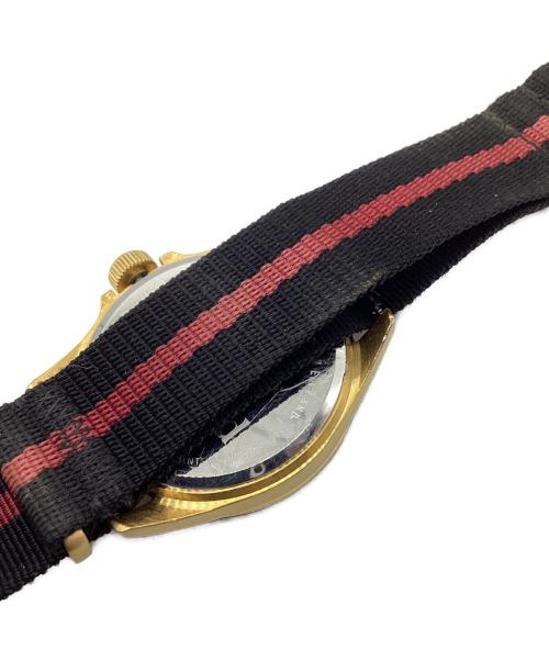 Vivienne Westwood（ヴィヴィアンウエストウッド）Vivienne Westwood (ヴィヴィアンウエストウッド) 腕時計 ベージュの古着・服飾アイテム