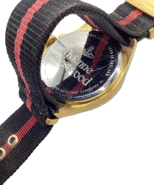 Vivienne Westwood（ヴィヴィアンウエストウッド）Vivienne Westwood (ヴィヴィアンウエストウッド) 腕時計 ベージュの古着・服飾アイテム
