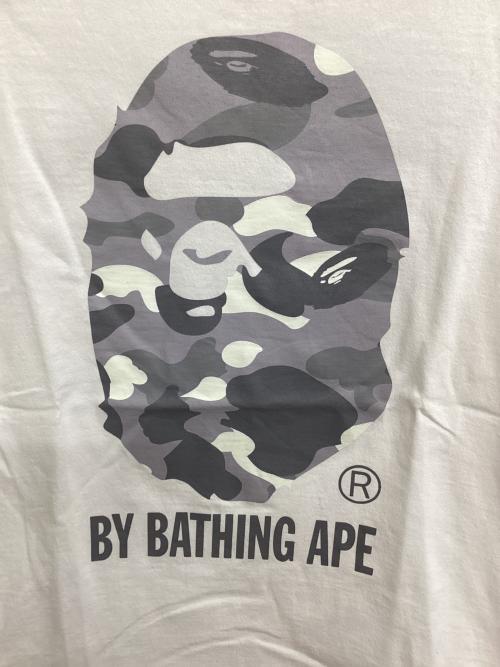 A BATHING APE（アベイシングエイプ）A BATHING APE (アベイシングエイプ) 半袖カットソー ホワイト サイズ:Mの古着・服飾アイテム