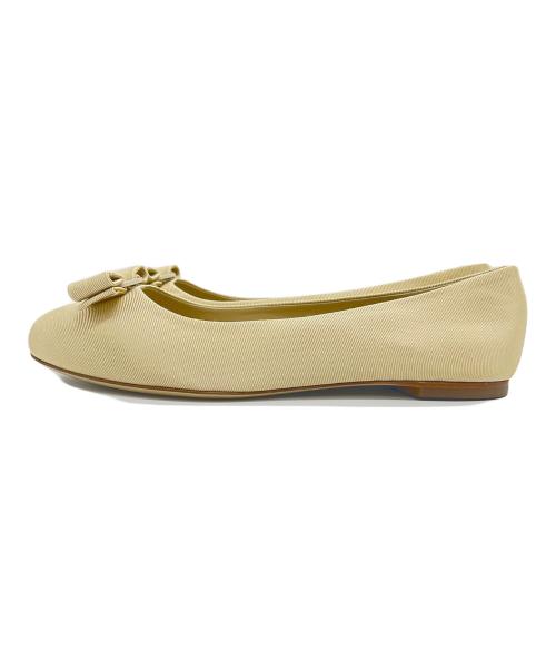 Salvatore Ferragamo（サルヴァトーレ フェラガモ）Salvatore Ferragamo (サルヴァトーレ フェラガモ) パンプス ベージュ サイズ:SIZE 8の古着・服飾アイテム