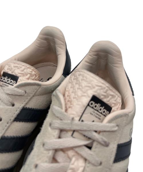 adidas（アディダス）adidas (アディダス) スニーカー ライトピンク×ブラック サイズ:25の古着・服飾アイテム