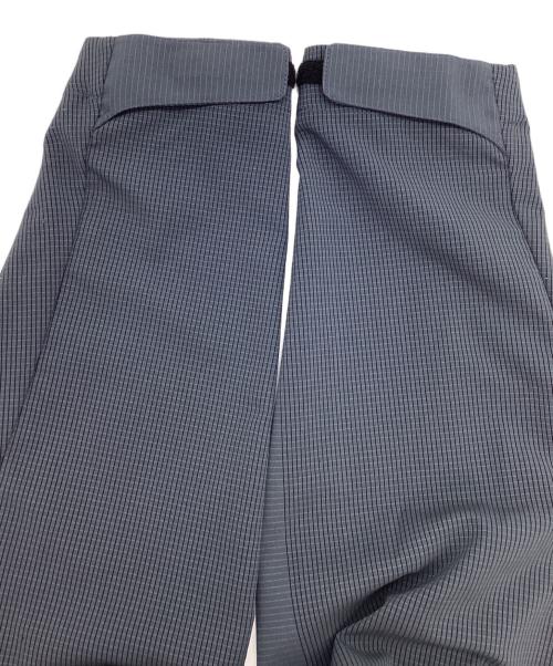 DESCENTE ALLTERRAIN（デザイント オルテライン）Descente ALLTERRAIN (デザイント オルテライン) ナイロンジャケット ダークグレー サイズ:XLの古着・服飾アイテム
