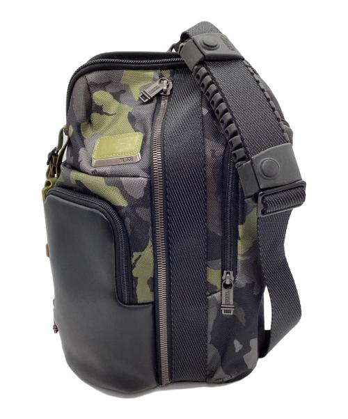 TUMI（トゥミ）TUMI (トゥミ) スリングバッグ ALPHA BRAVO オリーブの古着・服飾アイテム