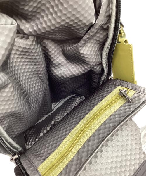 TUMI（トゥミ）TUMI (トゥミ) スリングバッグ ALPHA BRAVO オリーブの古着・服飾アイテム