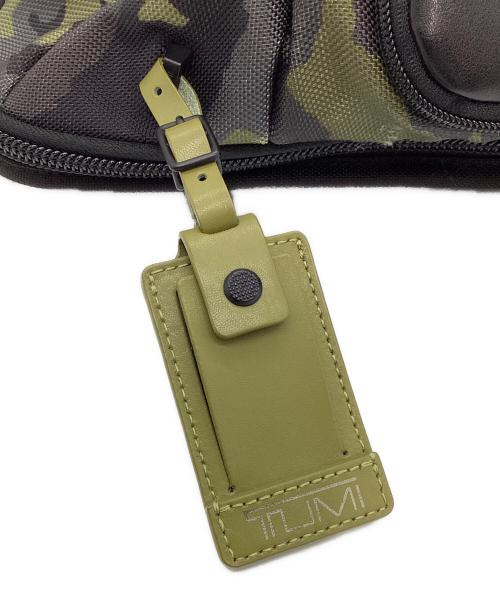 TUMI（トゥミ）TUMI (トゥミ) スリングバッグ ALPHA BRAVO オリーブの古着・服飾アイテム