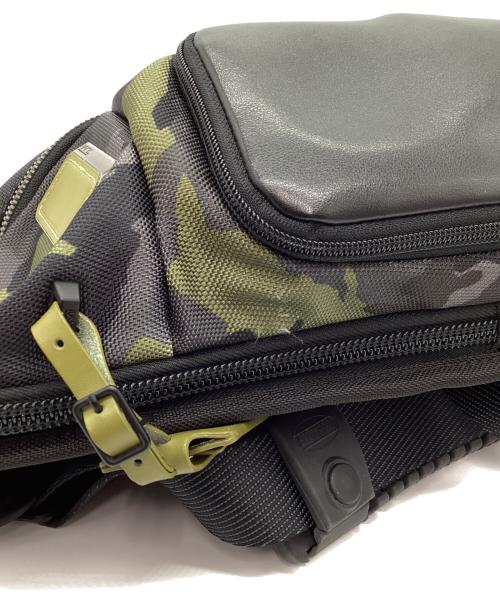 TUMI（トゥミ）TUMI (トゥミ) スリングバッグ ALPHA BRAVO オリーブの古着・服飾アイテム