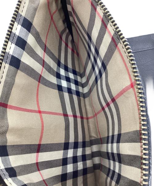 BURBERRY（バーバリー）BURBERRY (バーバリー) クラッチバッグ ブラックの古着・服飾アイテム