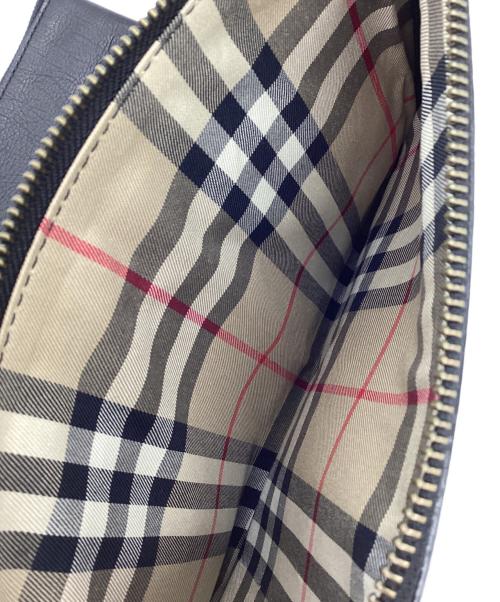 BURBERRY（バーバリー）BURBERRY (バーバリー) クラッチバッグ ブラックの古着・服飾アイテム