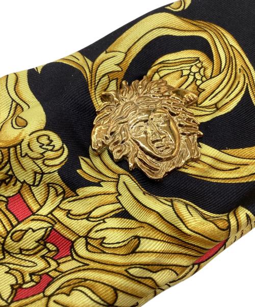 GIANNI VERSACE（ジャンニ・ヴェルサーチ）GIANNI VERSACE (ジャンニ・ヴェルサーチ) メドゥーサベルトスカーフ レッド×ブラックの古着・服飾アイテム