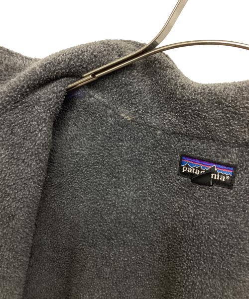 Patagonia（パタゴニア）Patagonia (パタゴニア) シェルドシンチラジャケット USA製 レッド サイズ:XLの古着・服飾アイテム