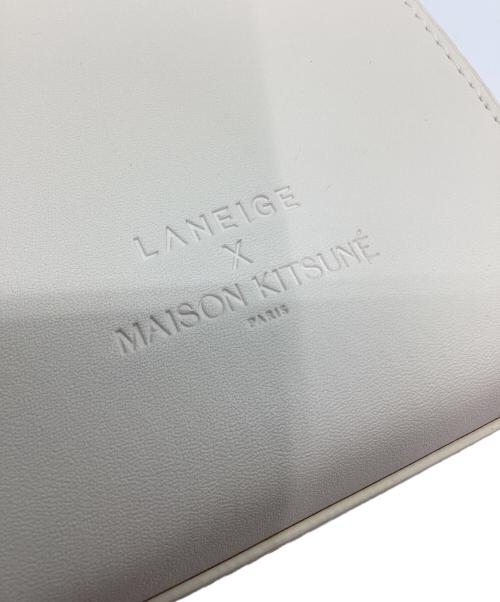 maison kitsune（メゾンキツネ）MAISON KITSUNE (メゾンキツネ) LANEIGE (ラネージュ) ショルダーポーチ アイボリーの古着・服飾アイテム