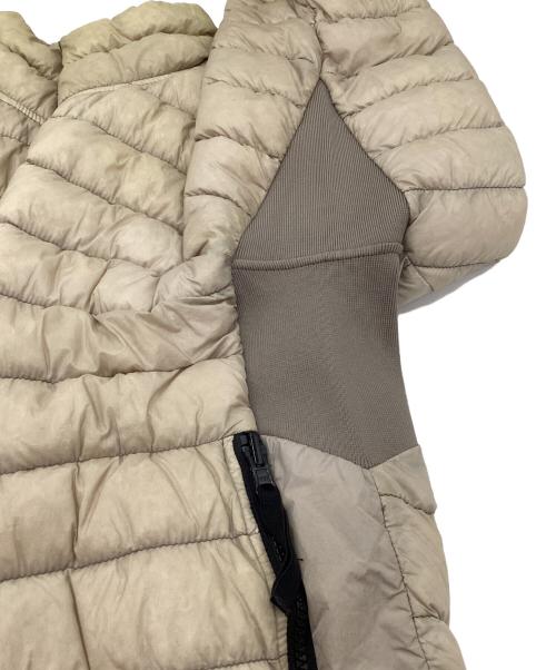 STONE ISLAND（ストーンアイランド）STONE ISLAND (ストーンアイランド) ダウンジャケット ベージュ サイズ:Lの古着・服飾アイテム