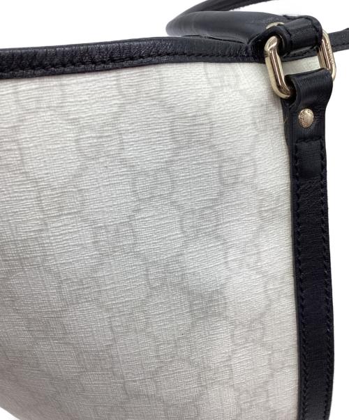 GUCCI（グッチ）GUCCI (グッチ) トートバッグ GGスプリーム ホワイト×ブラックの古着・服飾アイテム