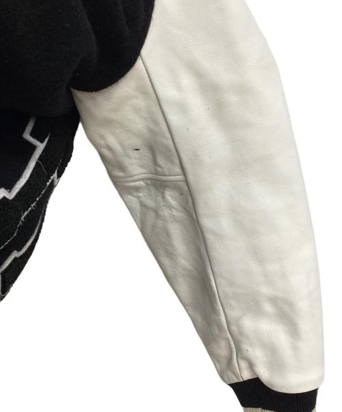 stussy（ステューシー）stussy (ステューシー) ROC STAR (ロックスター) スタジャン ブラック×ホワイト サイズ:Ｌの古着・服飾アイテム