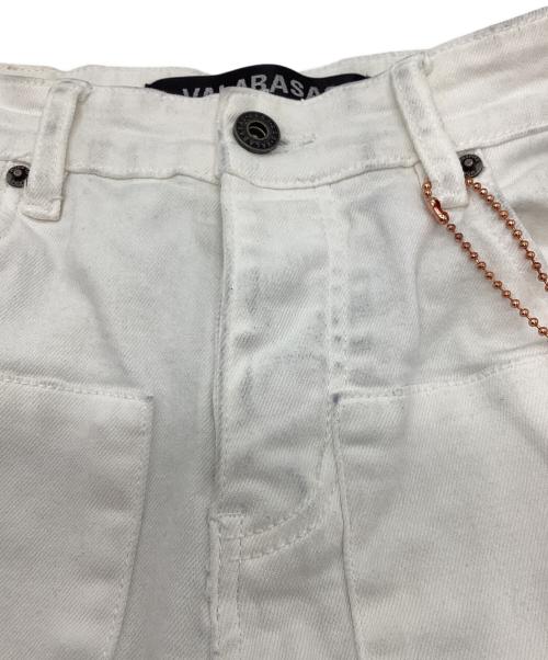 VALABASAS（バラバサス）VALABASAS (バラバサス) フレアスタックデニムパンツ ホワイト サイズ:30の古着・服飾アイテム