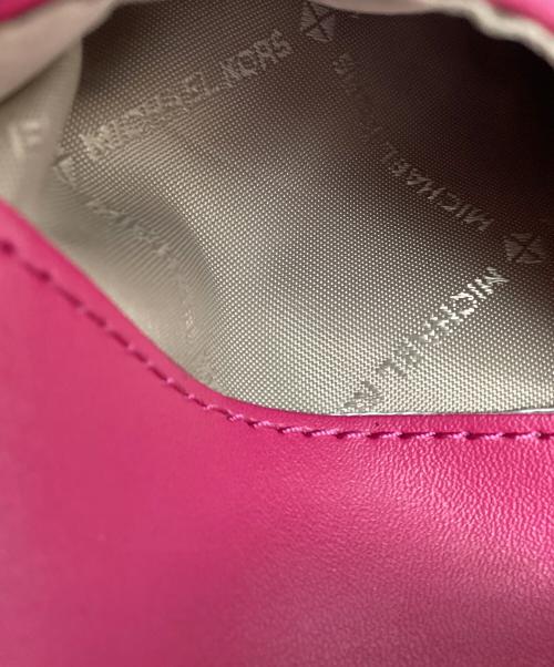 MICHAEL KORS（マイケルコース）MICHAEL KORS (マイケルコース) 3つ折り財布 ピンクの古着・服飾アイテム