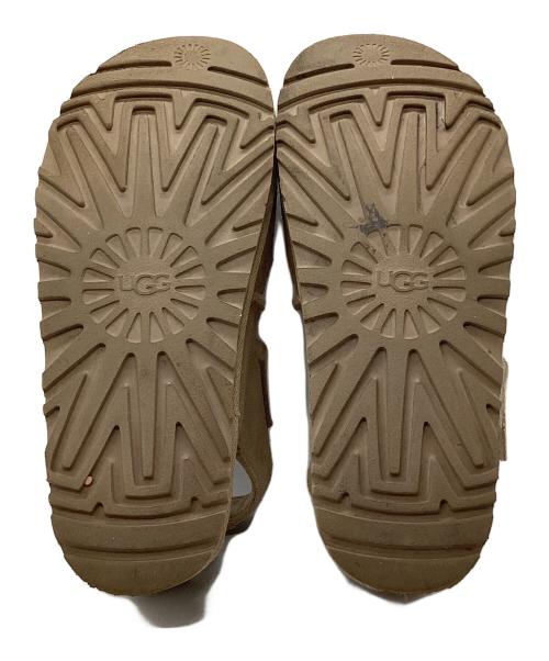 UGG（アグ）UGG (アグ) Goldenstar Hi スウェードサンダル ベージュ サイズ:24の古着・服飾アイテム