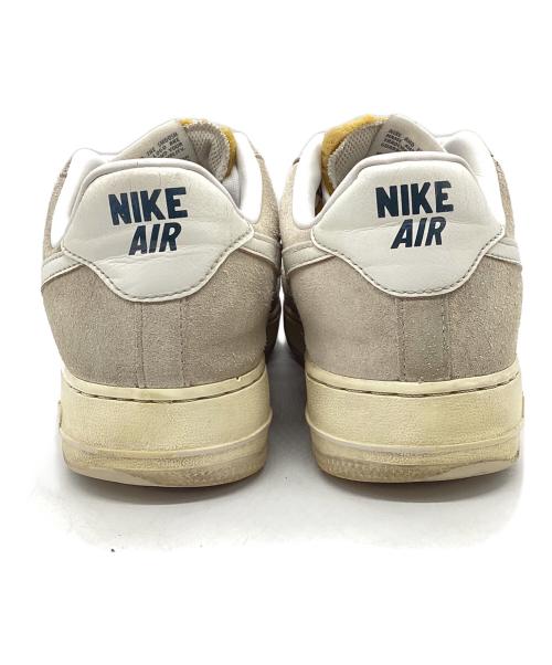 NIKE（ナイキ）NIKE (ナイキ) スニーカー AIR FORCE 1 '07 グレー サイズ:26の古着・服飾アイテム