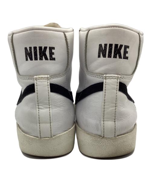 NIKE（ナイキ）NIKE (ナイキ) スニーカー BLAZER MID 77 VINTAGE ホワイト×ブラック サイズ:27の古着・服飾アイテム