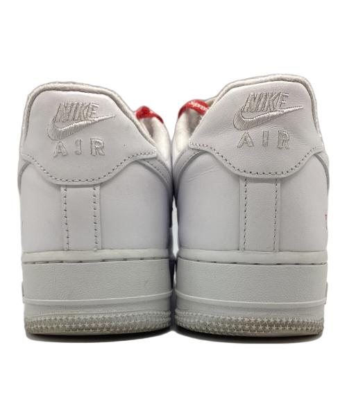 NIKE（ナイキ）NIKE (ナイキ) Supreme (シュプリーム) スニーカー AIR FORCE 1 LOW/SUPREME ホワイト サイズ:25.5の古着・服飾アイテム