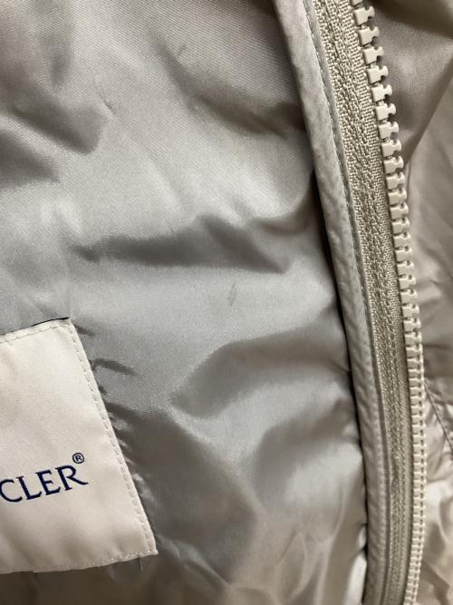 MONCLER（モンクレール）MONCLER (モンクレール) ナイロンジャケット グレー サイズ:3の古着・服飾アイテム