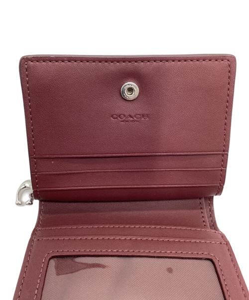 COACH（コーチ）COACH (コーチ) 2つ折り財布 ピンクの古着・服飾アイテム