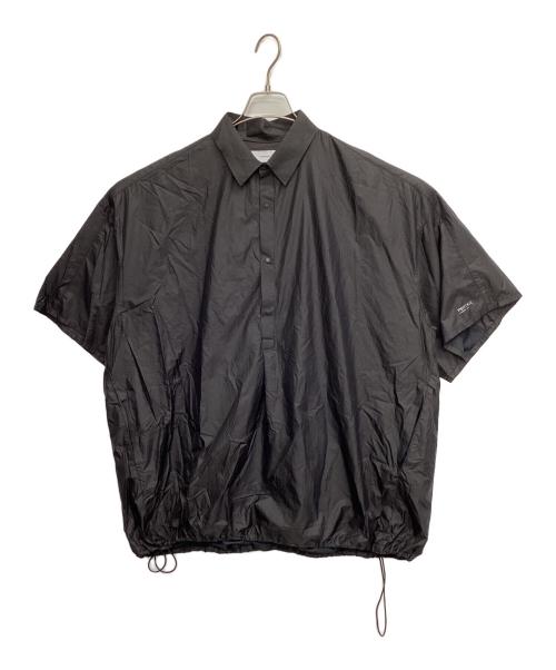 Graphpaper（グラフペーパー）Graphpaper (グラフペーパー) 半袖シャツ PERTEX QUANTUM AIR Ripstop Regular Collar Pullover ブラック サイズ:2の古着・服飾アイテム