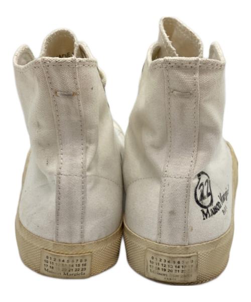 Maison Margiela（メゾンマルジェラ）Maison Margiela (メゾンマルジェラ) 足袋ハイカットスニーカー アイボリー×ホワイト サイズ:38の古着・服飾アイテム