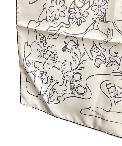 HERMES（エルメス）HERMES (エルメス) スカーフ カレ90 千と一のウサギ ホワイトの古着・服飾アイテム