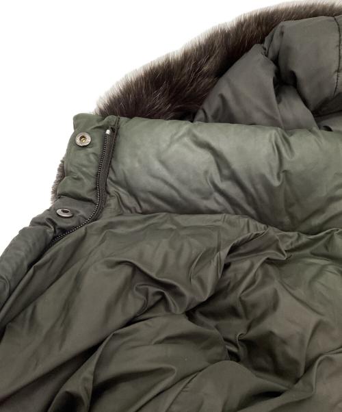MONCLER（モンクレール）MONCLER (モンクレール) ダウンコート オリーブの古着・服飾アイテム