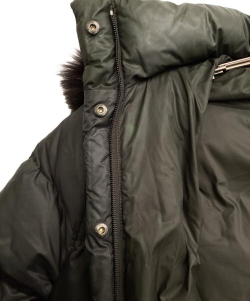 MONCLER（モンクレール）MONCLER (モンクレール) ダウンコート オリーブの古着・服飾アイテム