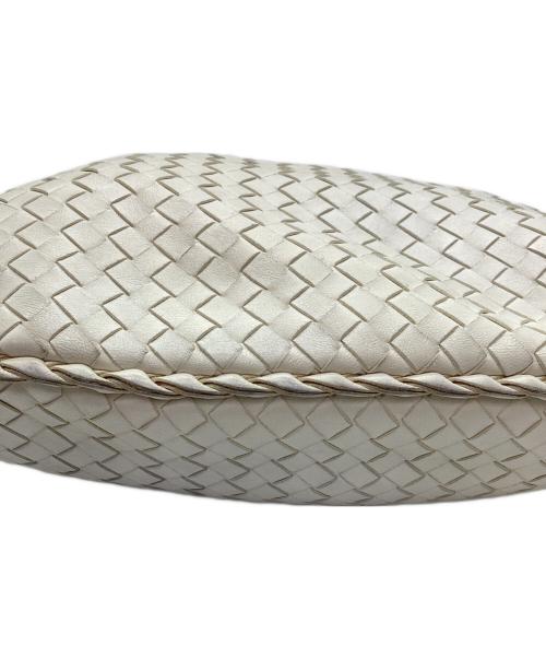 BOTTEGA VENETA（ボッテガベネタ）BOTTEGA VENETA (ボッテガベネタ) ホーボーバッグ イントレチャート ホワイトの古着・服飾アイテム