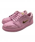 NIKEナイキ）の古着「スニーカー Air Jordan 1 Low MM」｜ゴールド×ピンク