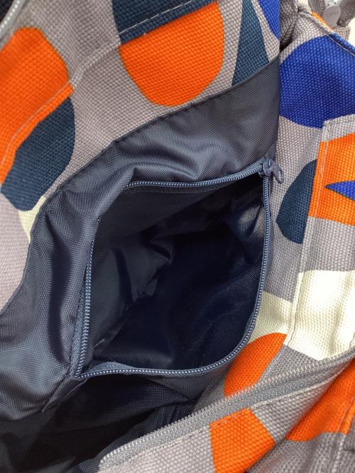 marimekko（マリメッコ）marimekko (マリメッコ) トートバッグ グレーの古着・服飾アイテム