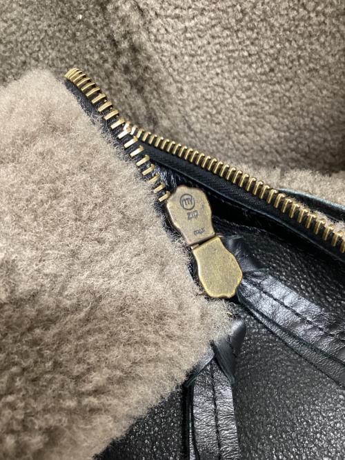 Cinquanta（チンクワンタ）Cinquanta (チンクワンタ) ムートンジャケット B-3 LIGHT JACKET イタリア製 グレー×ブラック サイズ:48の古着・服飾アイテム