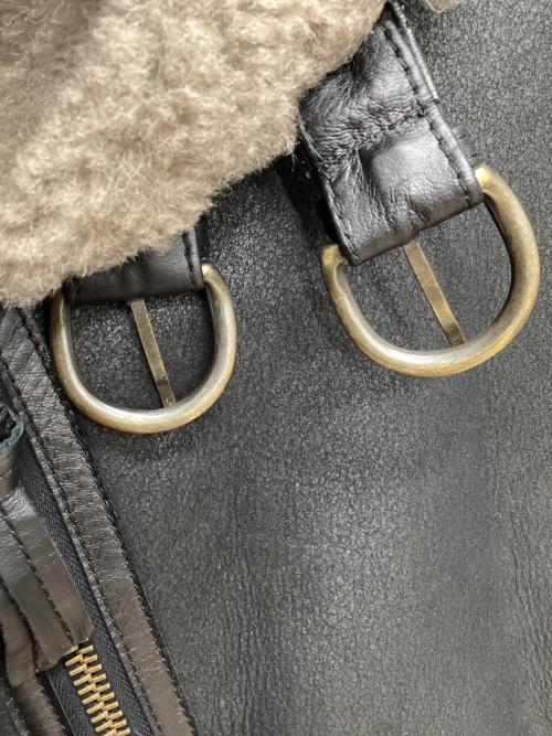 Cinquanta（チンクワンタ）Cinquanta (チンクワンタ) ムートンジャケット B-3 LIGHT JACKET イタリア製 グレー×ブラック サイズ:48の古着・服飾アイテム