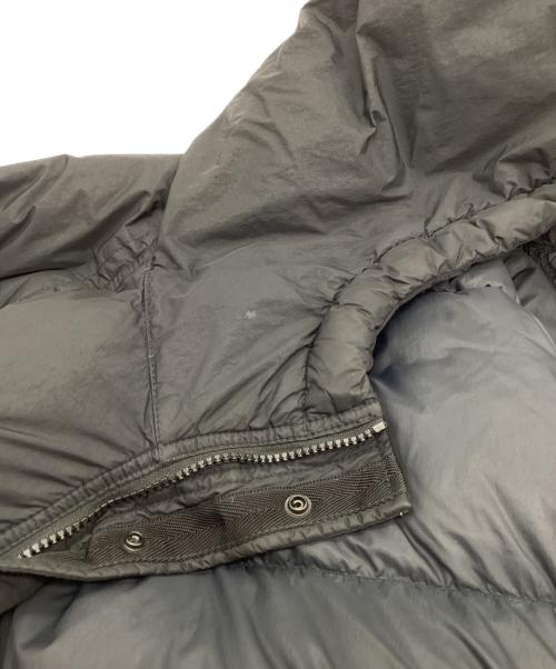 STONE ISLAND（ストーンアイランド）STONE ISLAND (ストーンアイランド) ダウンジャケット GARMENT DYED CRINKLE REPS RECYCLED NYLON DOWN ブラック サイズ:Sの古着・服飾アイテム
