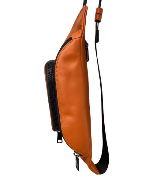 COACH（コーチ）COACH (コーチ) ウエストバッグ レーサー ベルト バッグ オレンジ×ブラックの古着・服飾アイテム