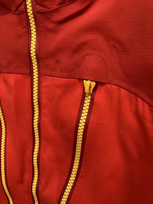 MAMMUT（マムート）MAMMUT (マムート) ナイロンジャケット Soft Shell Icefall II Jacket レッド サイズ:Sの古着・服飾アイテム