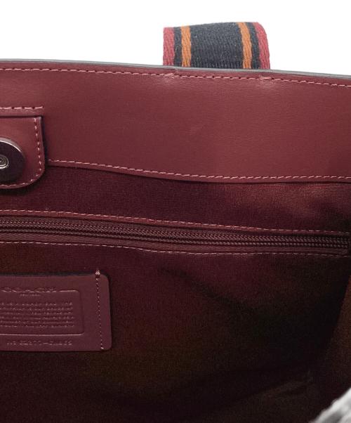 COACH（コーチ）COACH (コーチ) トートバッグ ラージ スミス トート・シグネチャー キャンバス  ブラウンの古着・服飾アイテム