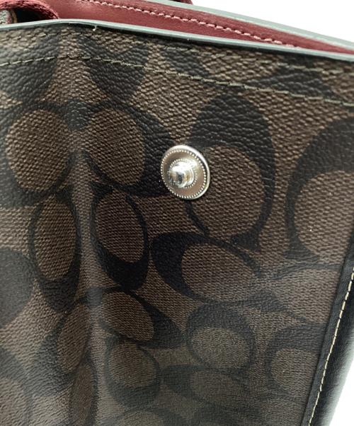 COACH（コーチ）COACH (コーチ) トートバッグ ラージ スミス トート・シグネチャー キャンバス  ブラウンの古着・服飾アイテム