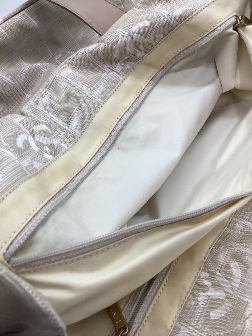 CHANEL（シャネル）CHANEL (シャネル) トートバッグ ホワイトの古着・服飾アイテム
