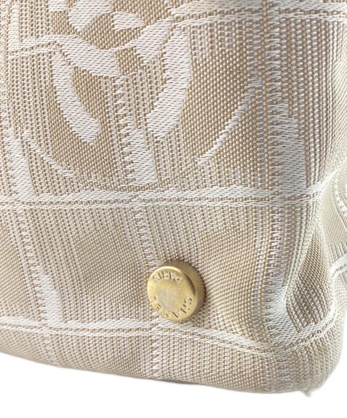 CHANEL（シャネル）CHANEL (シャネル) トートバッグ ホワイトの古着・服飾アイテム