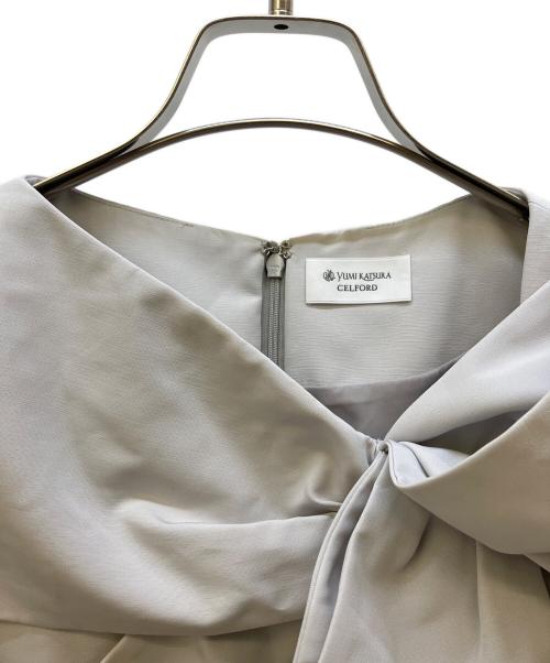YUMI KATSURA CELFORD（ユミカツラセルフォード）YUMI KATSURA CELFORD (ユミカツラセルフォード) ノースリーブ・キャミソールワンピース ライトグレー サイズ:38の古着・服飾アイテム