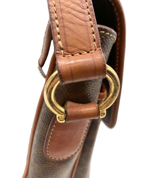 CELINE（セリーヌ）CELINE (セリーヌ) ショルダーバッグ ブラウンの古着・服飾アイテム