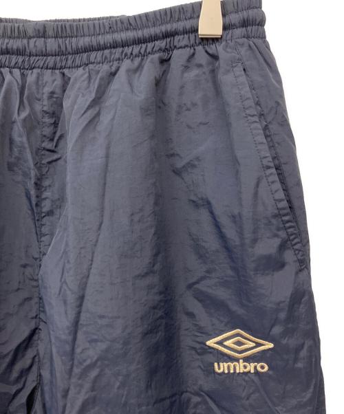 UMBRO（アンブロ）UMBRO (アンブロ) KEYPLATE トラックパンツ ネイビー サイズ:Mの古着・服飾アイテム