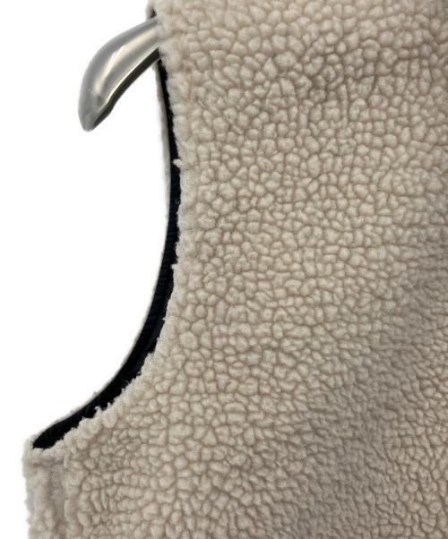 Patagonia（パタゴニア）Patagonia (パタゴニア) フリースベスト ベージュ×オリーブ サイズ:XLの古着・服飾アイテム