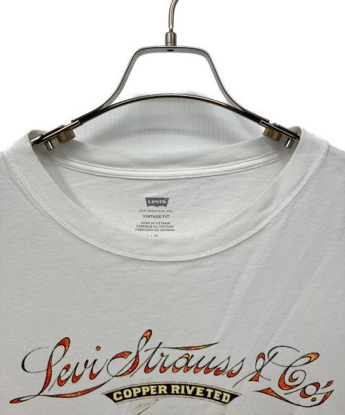 LEVI'S（リーバイス）LEVI'S (リーバイス) 半袖Tシャツ ホワイト サイズ:Lの古着・服飾アイテム